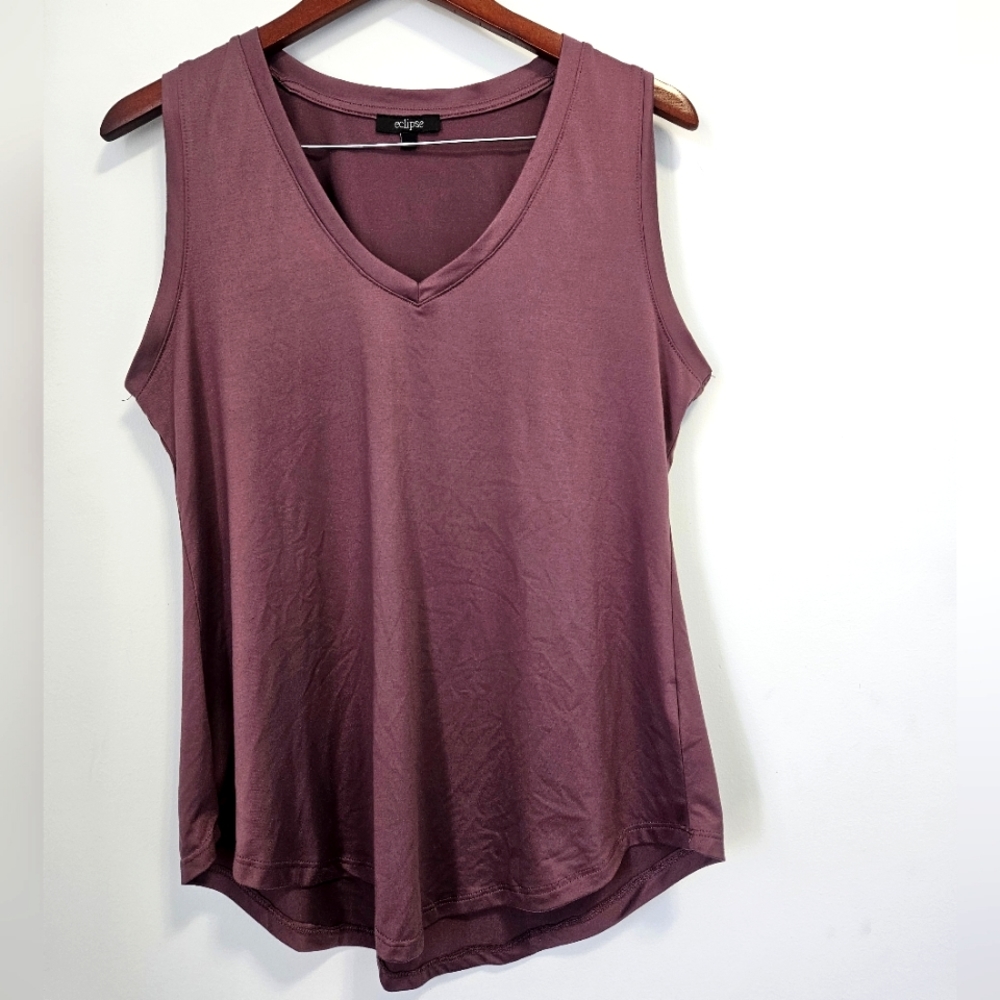 Eclipse V-Neck Muscle Tee - Size US M - NWOT